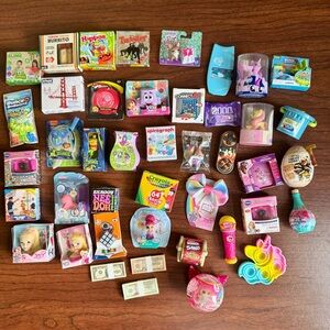 Zuru 5 Surprise Toy Mini Brands Lot of 43 with Case!